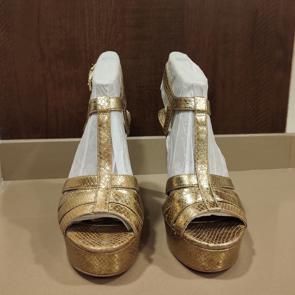 Michael Kors Shoes - NEW Michael Kors LIMITED EDITION block heels